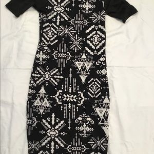 LulaRoe dress black and white
